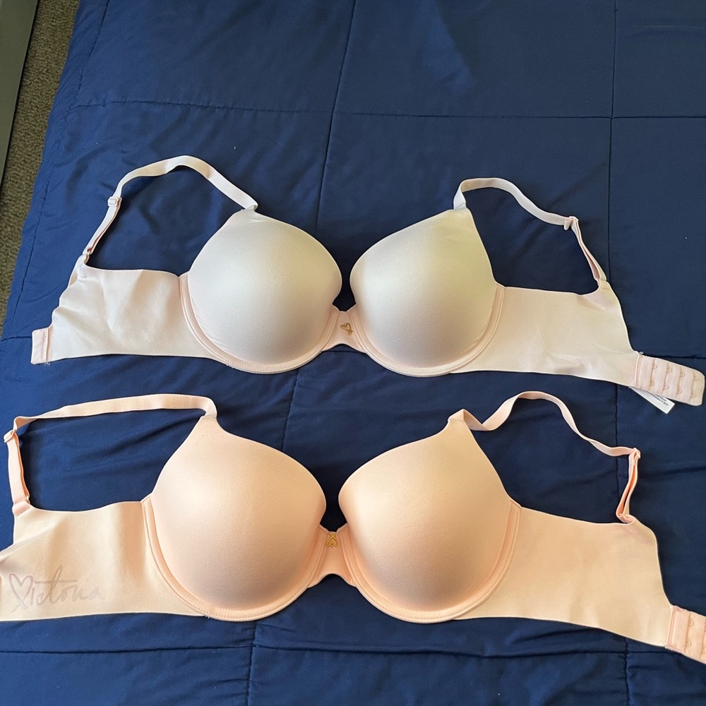 2 Women's Victoria Secrets Bras